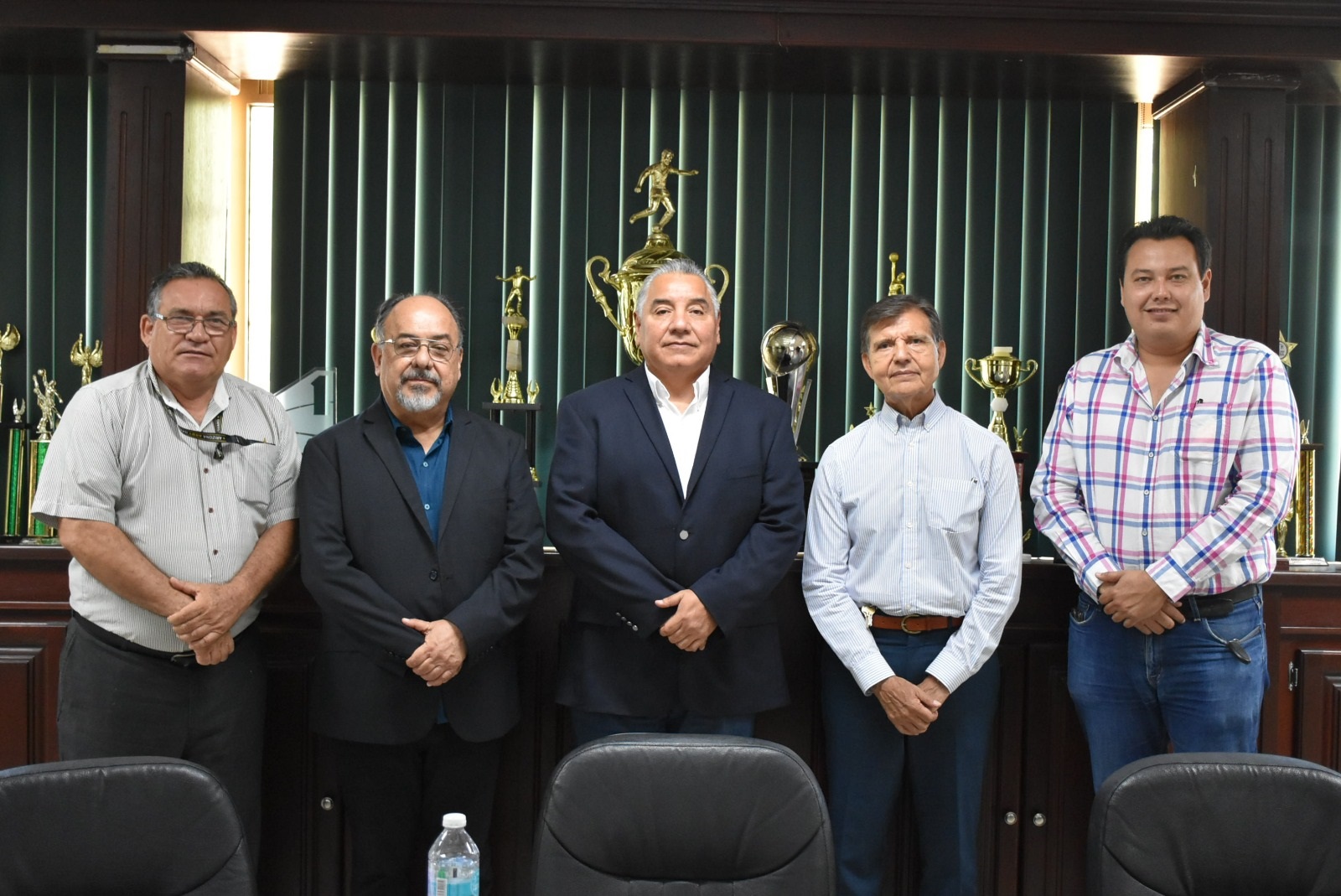 Ratifica el Consejo Directivo de la UTH al Dr. Abel Leyva Castellanos como rector